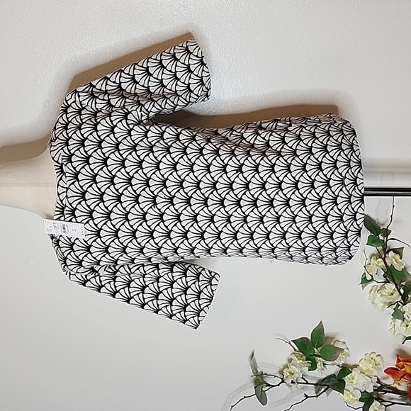 NEW LOFT Pullover Sweater Top Spring Preppy Casual Coastal Sea Shells Spring - Picture 4 of 8